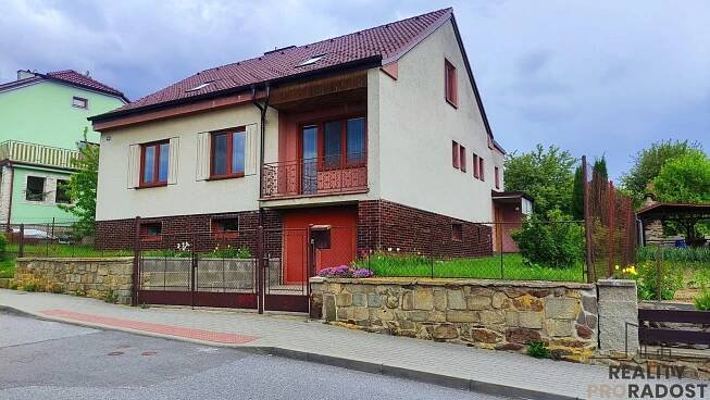 Rodinný dům se zahradou a garáží, Brtnice, Zahradní ulice, obrázek č. 1