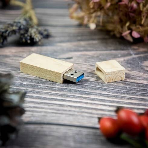Dřevěný flash disk Jasný javor Úzký 128 GB USB 3.0 EAN (GTIN) 5904905033925
