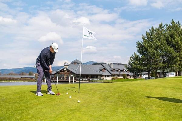 Prosper Golf Resort Čeladná - Royal Angeles Business Golf Club, s.r.o.