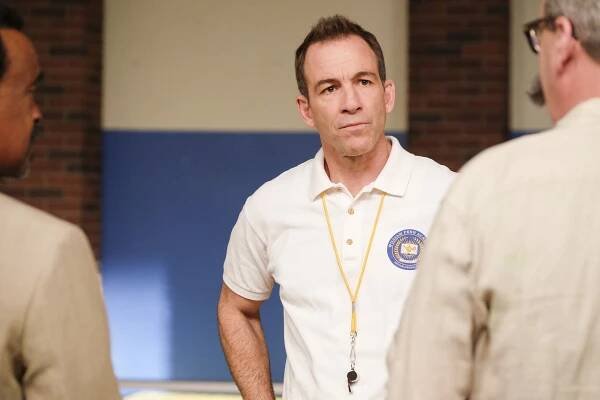Schooled - Glascott Mascot - Z filmu - Bryan Callen