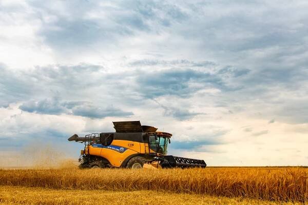 STARTUJEME KOMBAJNY, ZAČÍNAJÍ ŽNĚ! | Agrofert