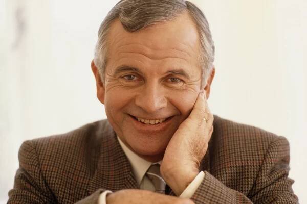 Ian Holm – I Review Stuff