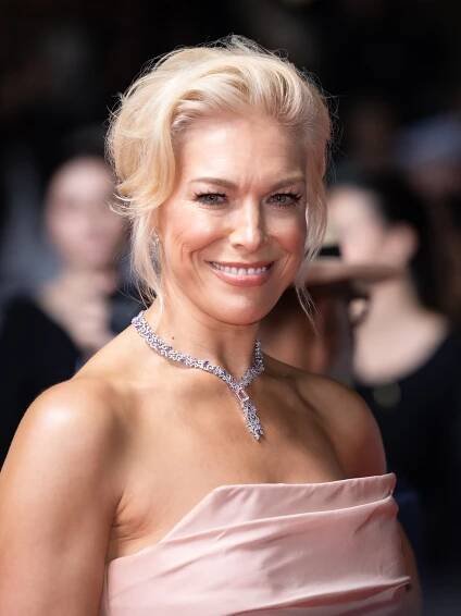 Soubor:Hannah Waddingham-2795.jpg – Wikipedie
