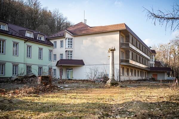 Pezinské kúpele ponúkali široké spektrum liečebných procedúr pre celé horné Uhorsko - Bratislavskykraj.sk