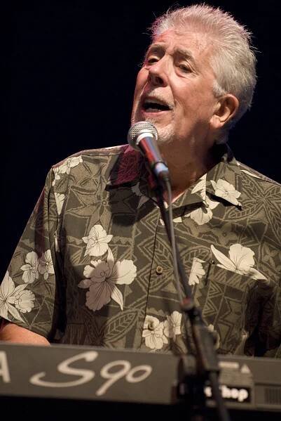 Soubor:John Mayall 2007.07.05 008.jpg – Wikipedie