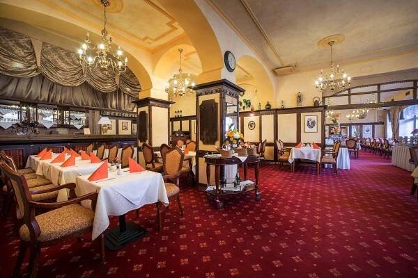 Restaurace v ubytování Interhotel Central