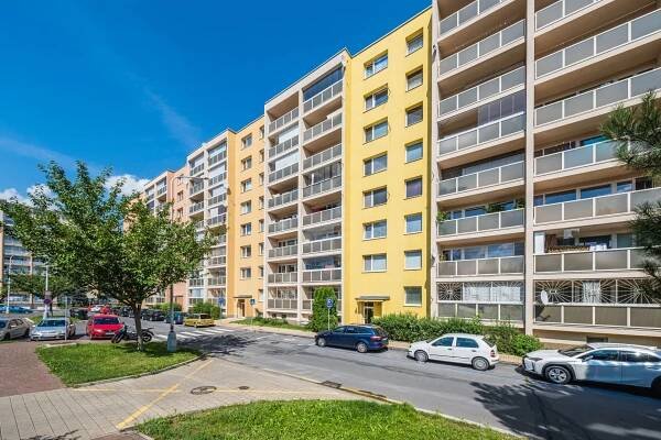 Prodej bytu 3+1 v pražských Letňanech - Lenka Kovářová 