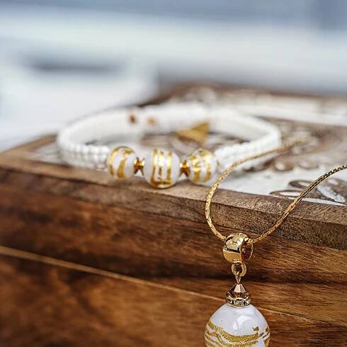 Náramek Icy Treasure s 24karátovým zlatem v perlách Lampglas - Lampglas