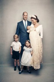 Narozeninová fotka prince George (5): Obleček za 2500 korun spustí šílenství