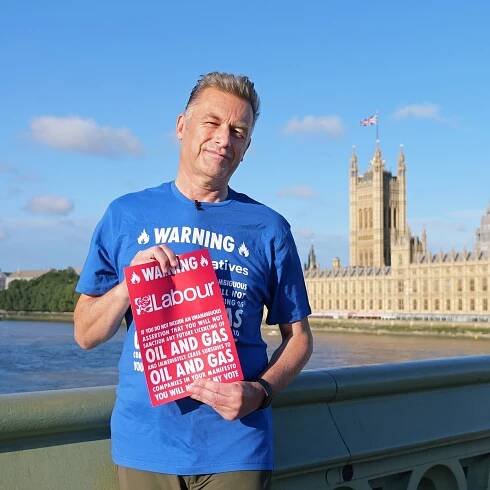 Chris Packham accuses Sunak of playing ‘political football’ with green policies as he launches new campaign