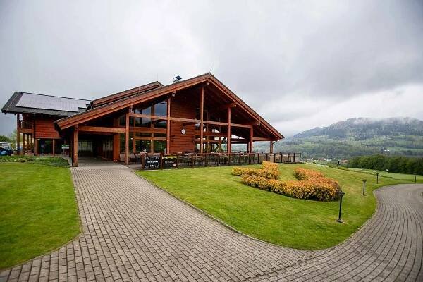 Tisková konference v Golf Resortu Ostravice o Propojení golfových areálů Čeladná a Ostravice, 18. dubna 2024, Ostravice.