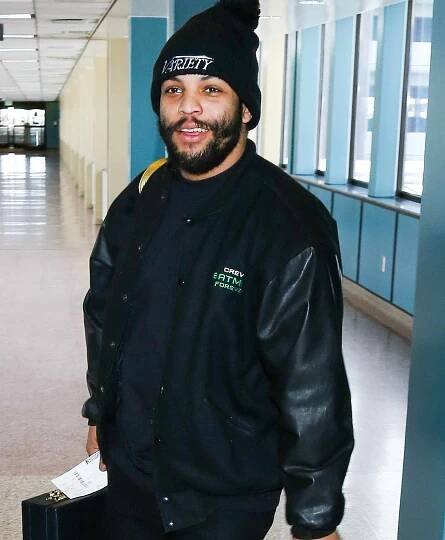 O'Shea Jackson Jr. is all smiles at the SLC Airport ahead of the Sundance Film Festival