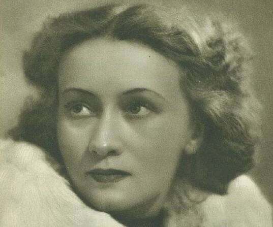 Galina Ulanova Biography - Facts, Childhood, Family Life & Achievements