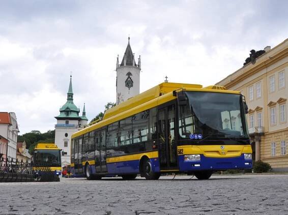 Dopravní podnik shání trolejbusy na baterii a autobusy na plyn