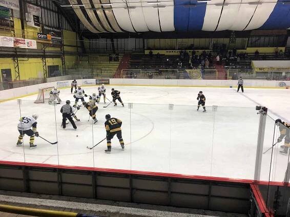 1. zápas play-off HC Uničov - HK Krnov
