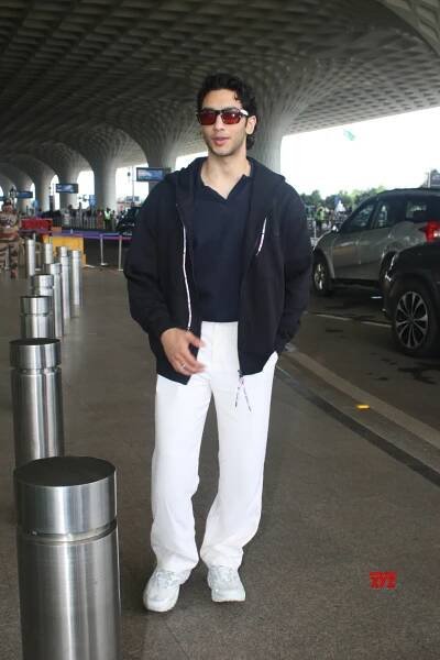 Vedang Raina Spotted At Mumbai Airport Departure - Gallery