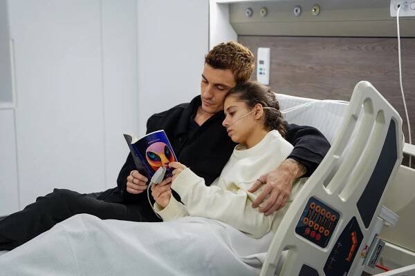 Yabani - Episode 13 - Z filmu - Bertan Asllani, Aleyna Al
