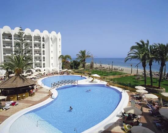 Hotel s bazénem