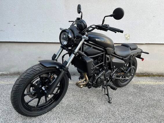 
								Kawasaki Eliminator 500 full									
