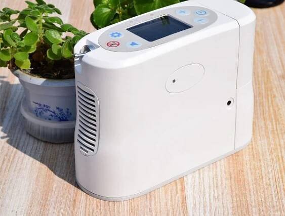 MOBILNÍ OXYGENERÁTOR KINGON 5L/2KG s certifikátem FAA