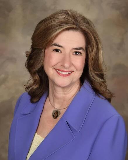 Colleen Kelly Starkloff - Women of Achievement