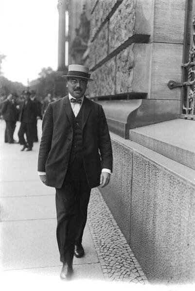 Soubor:Bundesarchiv Bild 102-00144, Rudolf Hilferding.jpg