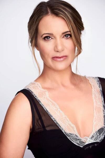 Caroline Amiguet - Actress, Model and Travel Host