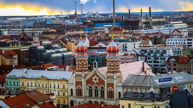 Po tříleté rekonstrukci se dnes večer otevřela Velká synagoga v Plzni