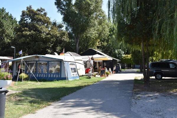 Termály Komárom - Caravan24.cz