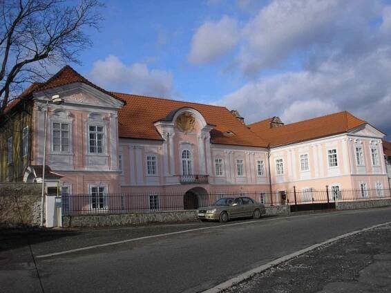 REFERENCE - ZÁMEK HRÁDEK U SUŠICE | MIKES.CZ