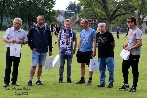 OBRAZEM: Suchdolský fotbal slavil 100 let. Přijeli reprezentanti i hokejisté