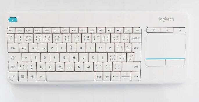 BEZDRÁTOVÁ KLÁVESNICE LOGITECH K400 PLUS BÍLÁ EAN (GTIN) 5099206059412