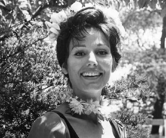 Paula Prentiss Biography - Facts, Childhood, Family Life & Achievements