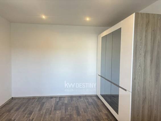 Pronájem byty 1+1, 36 m2 - Bystřany