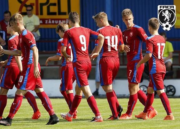 Mezinárodní přátelská utkání U18: Česká republika - Finsko 2:1 | Reprezentace | FOTBAL.CZ