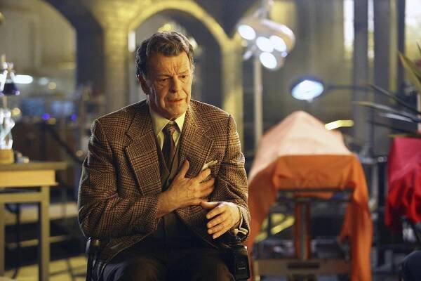 Hranice nemožného - Hnědá Betty - Z filmu - John Noble