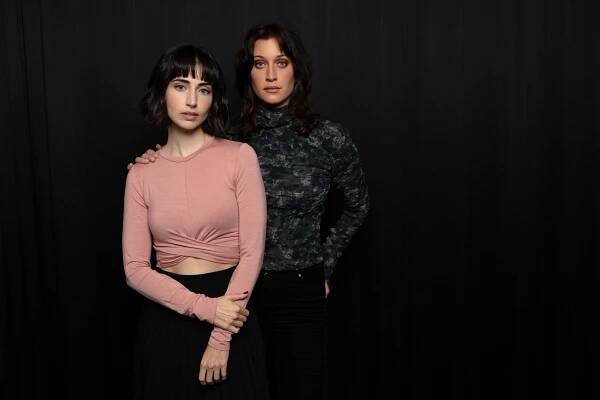 Två systrar - Promo - Dilan Gwyn, Julia Ragnarsson