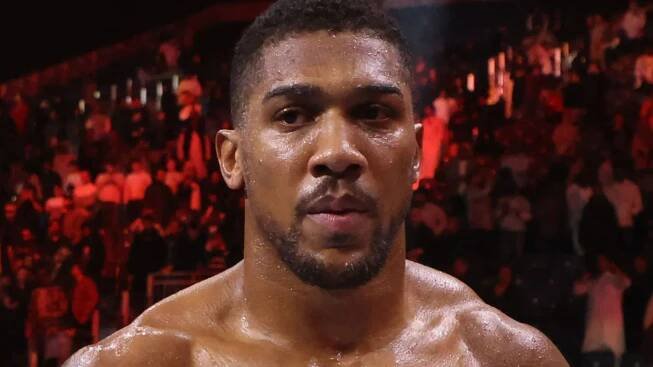 Unbeaten great, 41, ready to come out of EIGHT YEAR retirement to fight AJ
