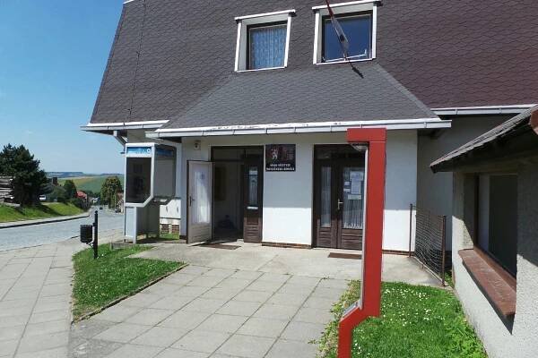 Havlíčkova Borová - úřad městyse foto 1