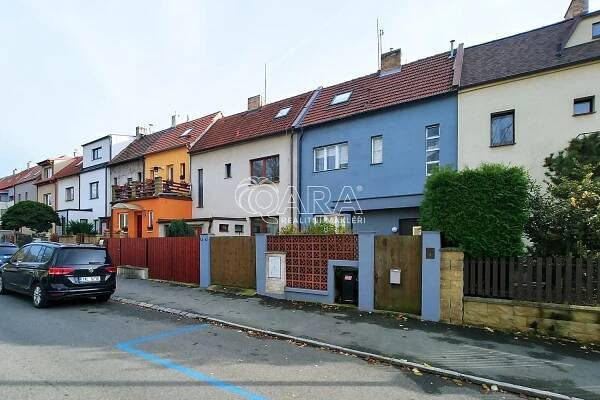Pronájem Dům, Chrastavská, Střížkov, Praha 9, Střížkov, Hlavní město Praha
