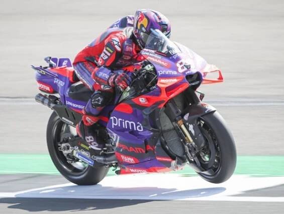 V MotoGP jezdec týmu Pramac-Ducati Jorge Martin × Motoforum.cz