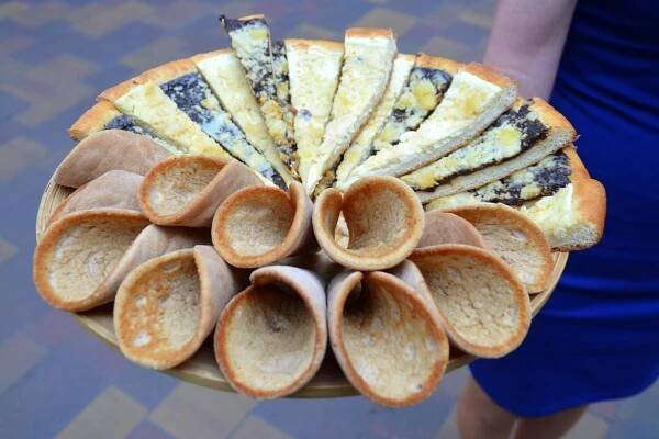 Soubor:02015 Walachischen Kuchen - Frgäl vs Lebkuchen.JPG