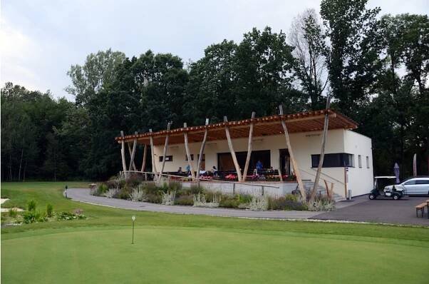 Krása vytržená buši, to je Golf Park Lhotka u Ostravy