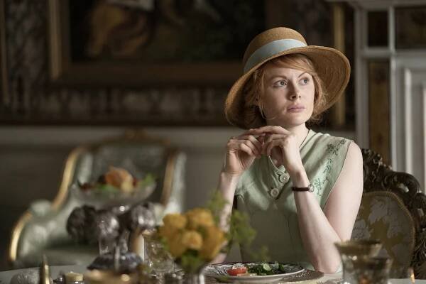 Honba za láskou - Epizoda 1 - Z filmu - Emily Beecham
