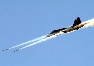 Su-35 zahájil palbu z děla a donutil militanty opustit své pozice