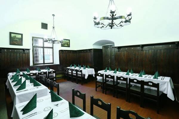 Kufr | PIVOVAR A RESTAURACE U FLEKŮ s.r.o.