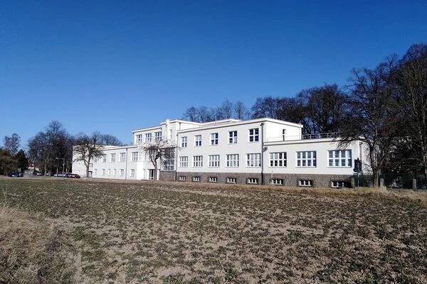 Dětská psychiatrická nemocnice Opařany foto 1