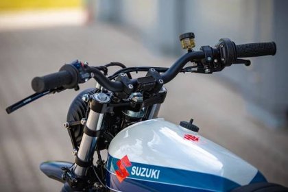 Scrambled 1994 Suzuki DR650 Looks Incredibly Slender Equipped With XT500 Tank - autoevolution