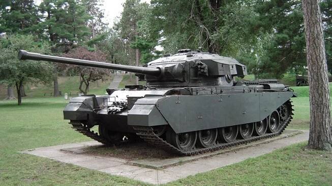 Nadčasový britský hlavní bojový tank Centurion v akci