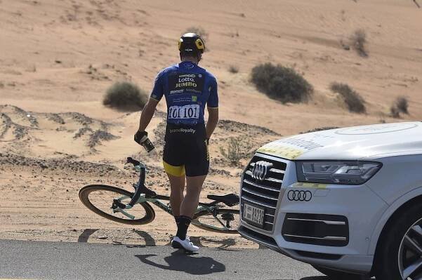 Dylan Groenewegen blasts team mechanics after losing Dubai Tour lead through time penalty | Cycling Weekly